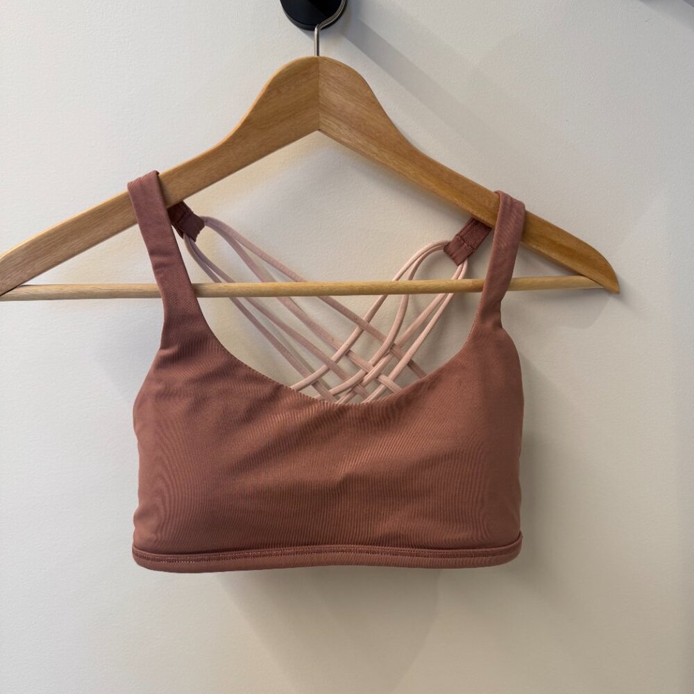 Lululemon Sports Bra- Free to be Bra
